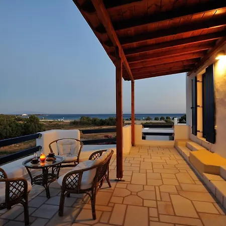 Maria's Village Apartamento Alikí